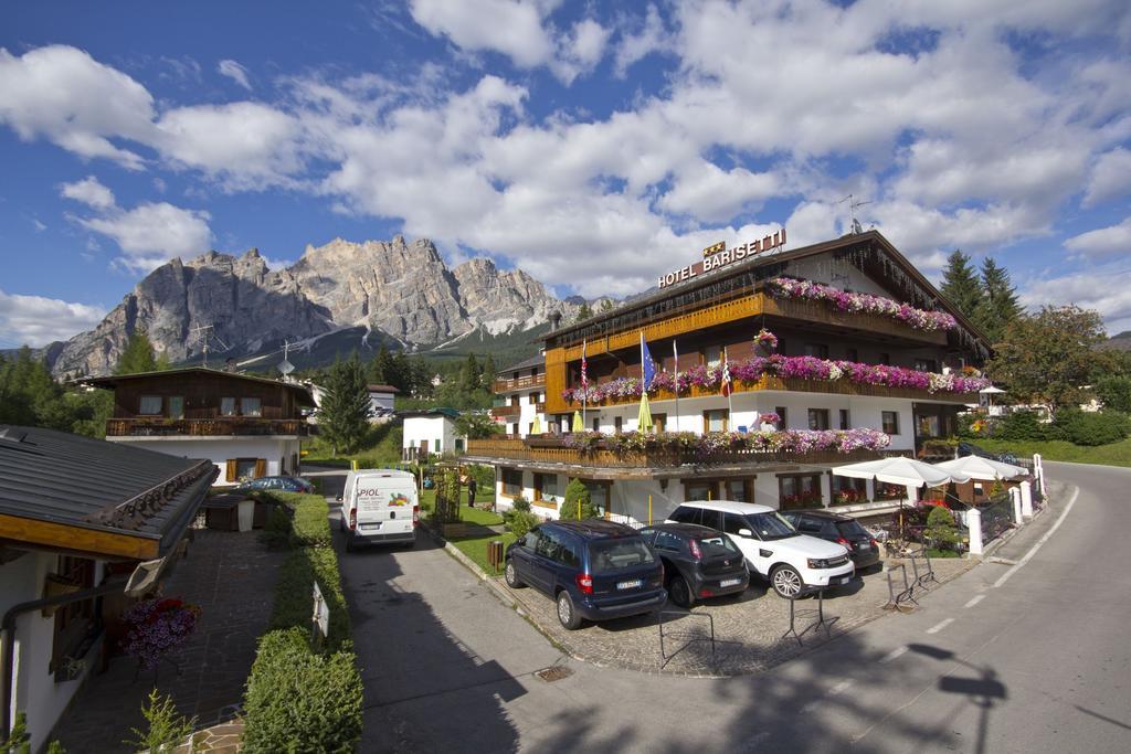 Appartamenti Barisetti Cortina dʼAmpezzo Pokoj fotografie